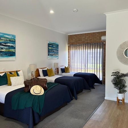 ليكس إنترانس Coastal Waters Motor Inn المظهر الخارجي الصورة